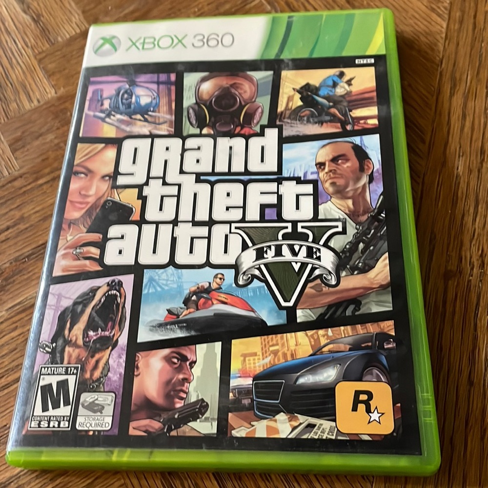 🚓XBOX 360 Grand Theft Auto V🚓